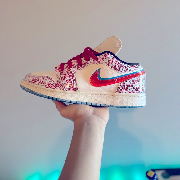 Nike Jordan 1 “Take Flight” - Picture 9 of 10